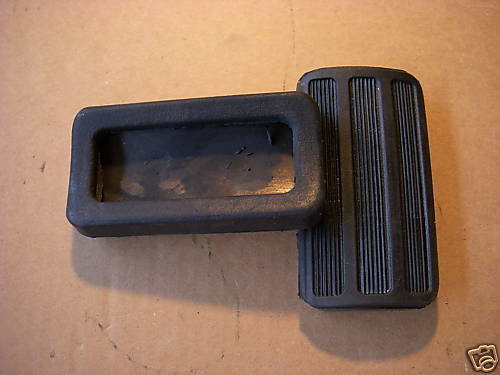 M35A2 M35 NEW BRAKE AND CLUTCH PEDAL PAD 2.5TON 7520971