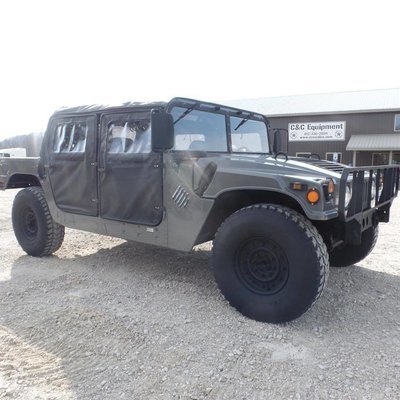 CUSTOM HUMMER