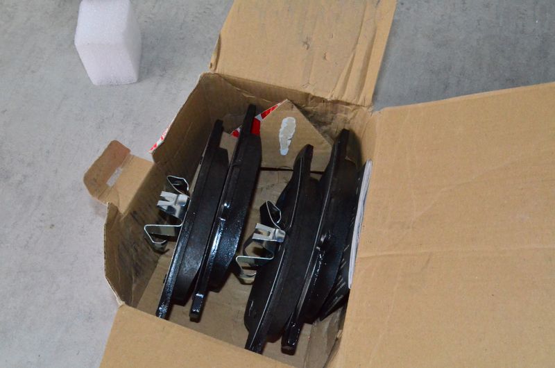 Klocki hamulcowe przód 16783 FEBI BILSTEIN Dacia Reno Nissan
