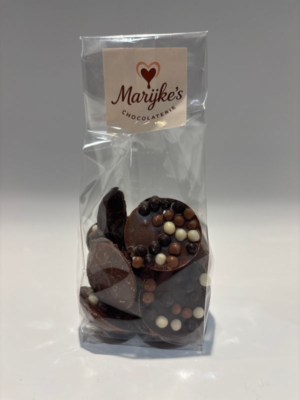 Zakje melk en fondant chocolade met krokant op