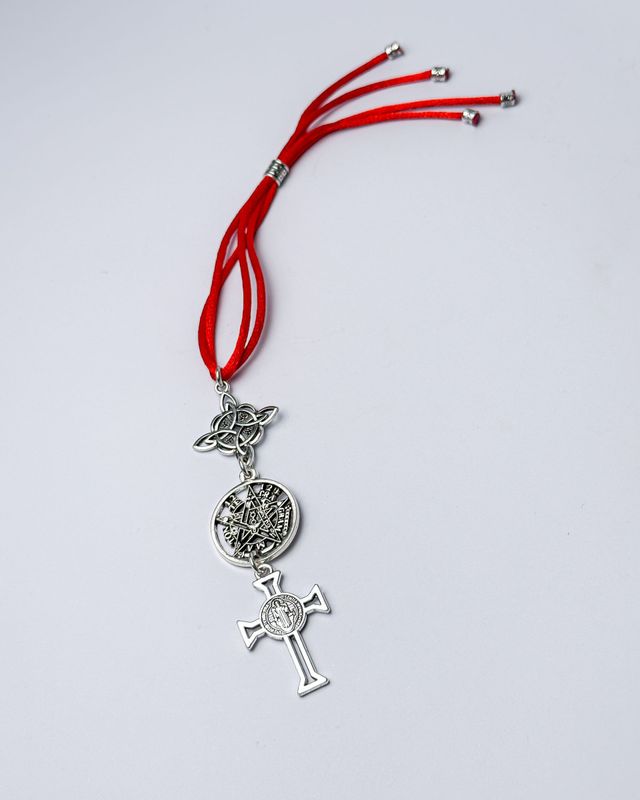 AMULETO TRIPLE PROTECCION: NUDO BRUJA-TETRAGRAMATON-CRUZ SAN BENITO