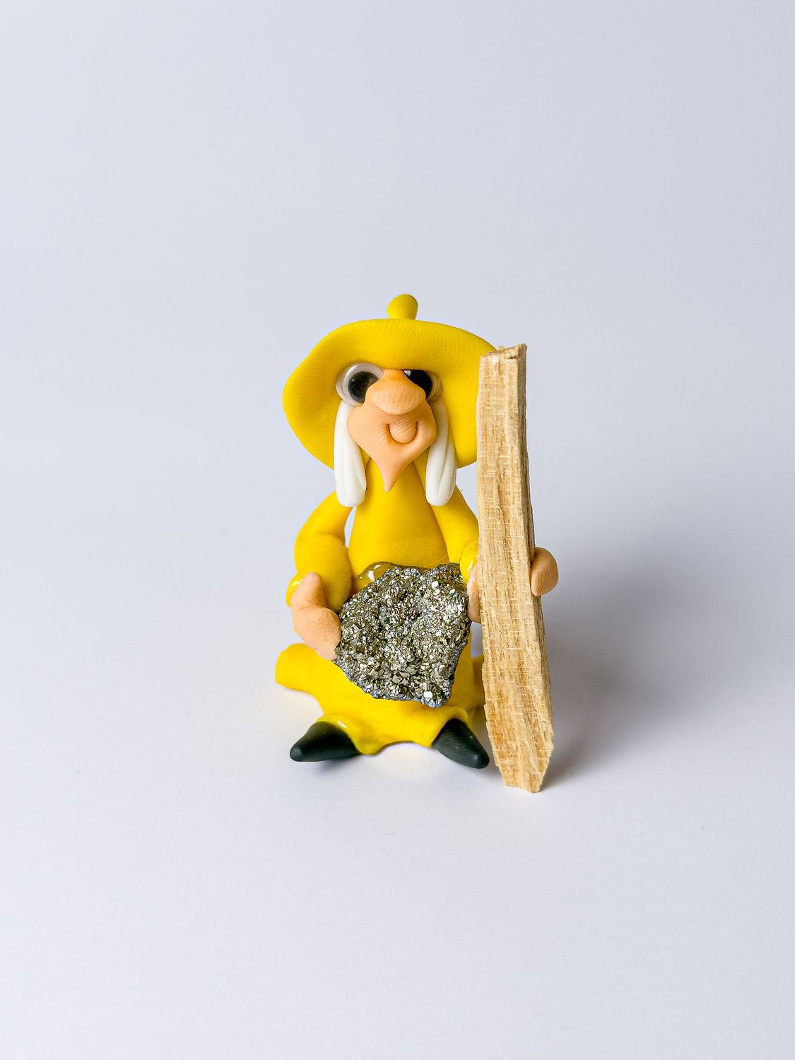 BRUJITA DEL DINERO Y EXITO (AMARILLA)