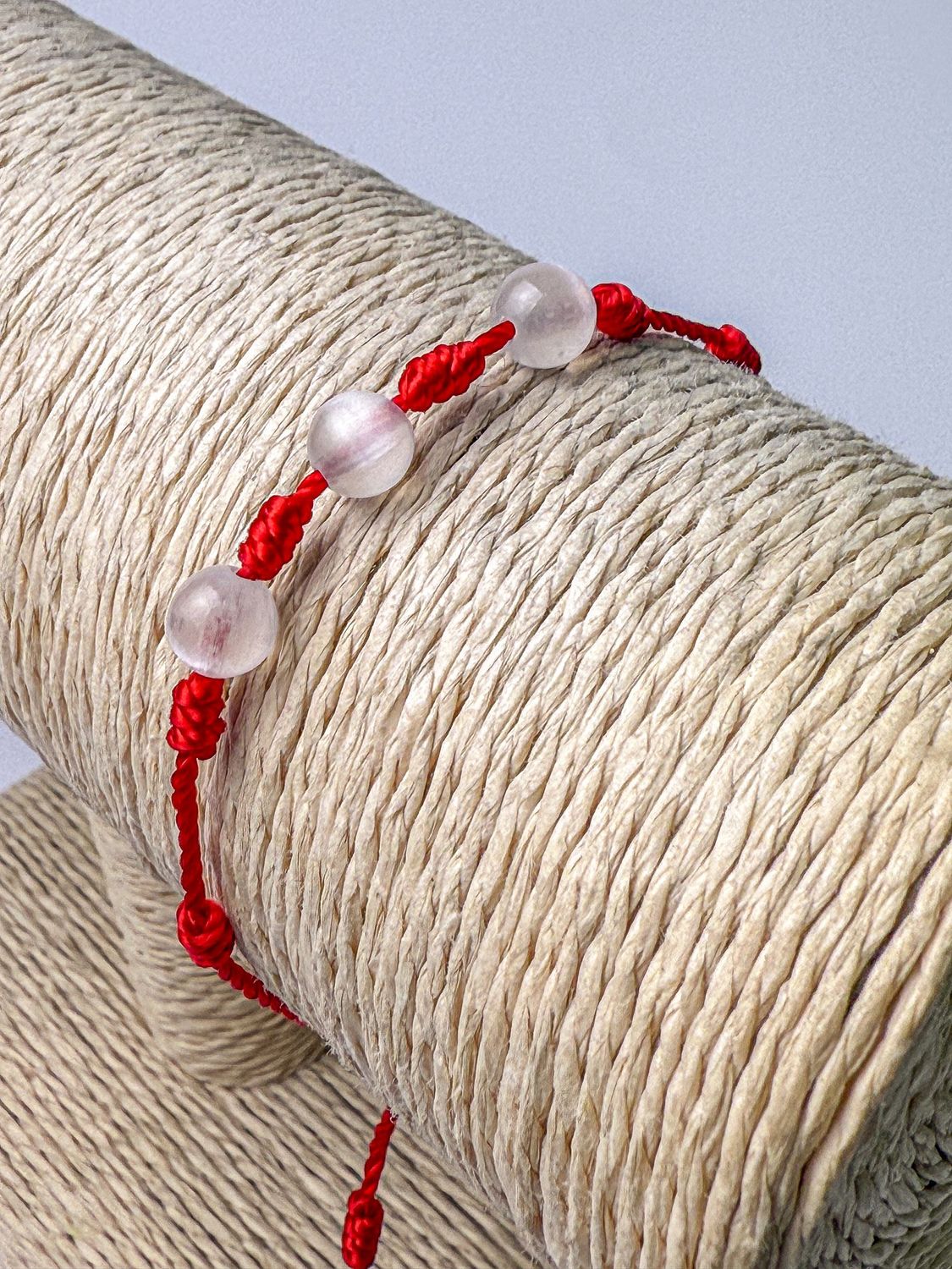 PULSERA HILO ROJO 7 NUDOS C/SELENITA