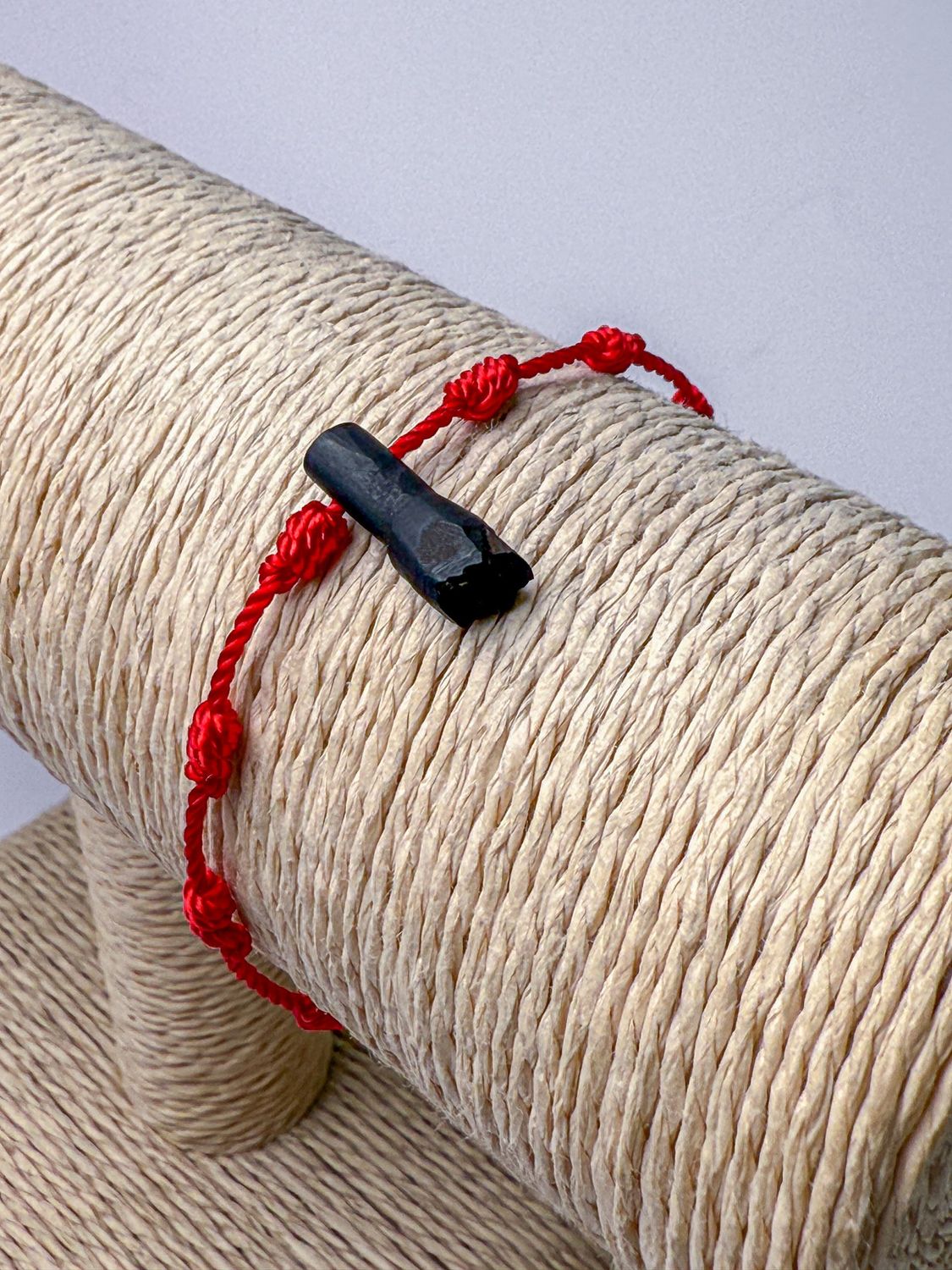 PULSERA HILO ROJO 7 NUDOS C/PU�O DE AZABACHE