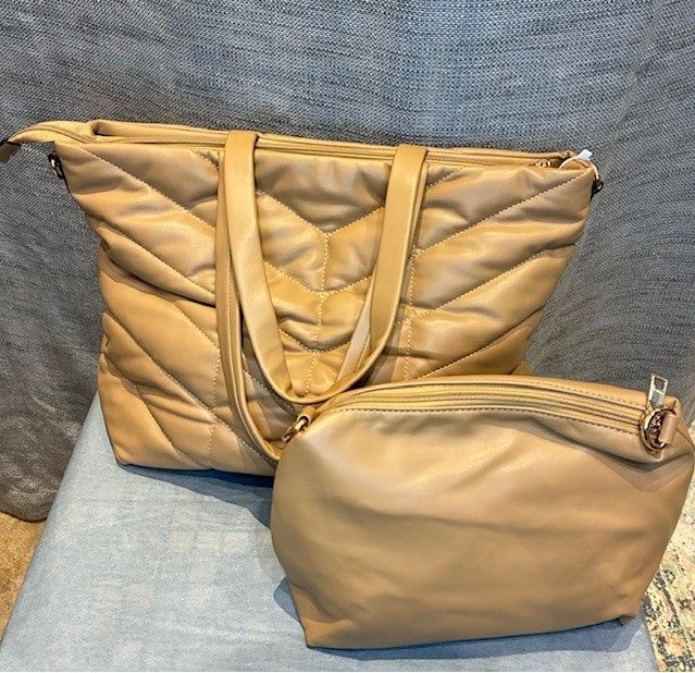 M2537 BRINLEY QUILTED CHEVRON TOTE, COLOR: SAND