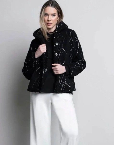 BUTTON-FRONT HOODED JKT