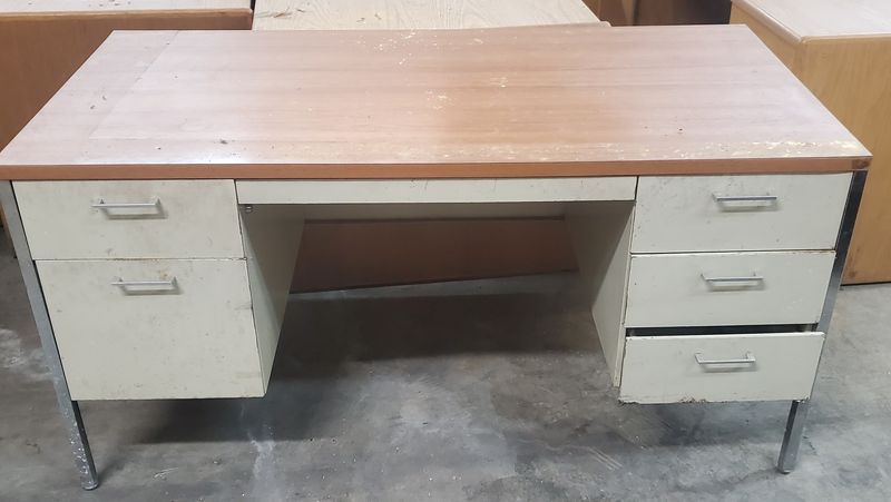 White steel office desk