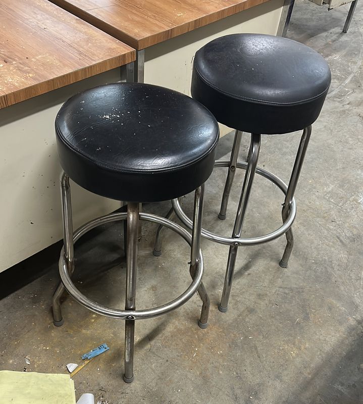 Bar stool