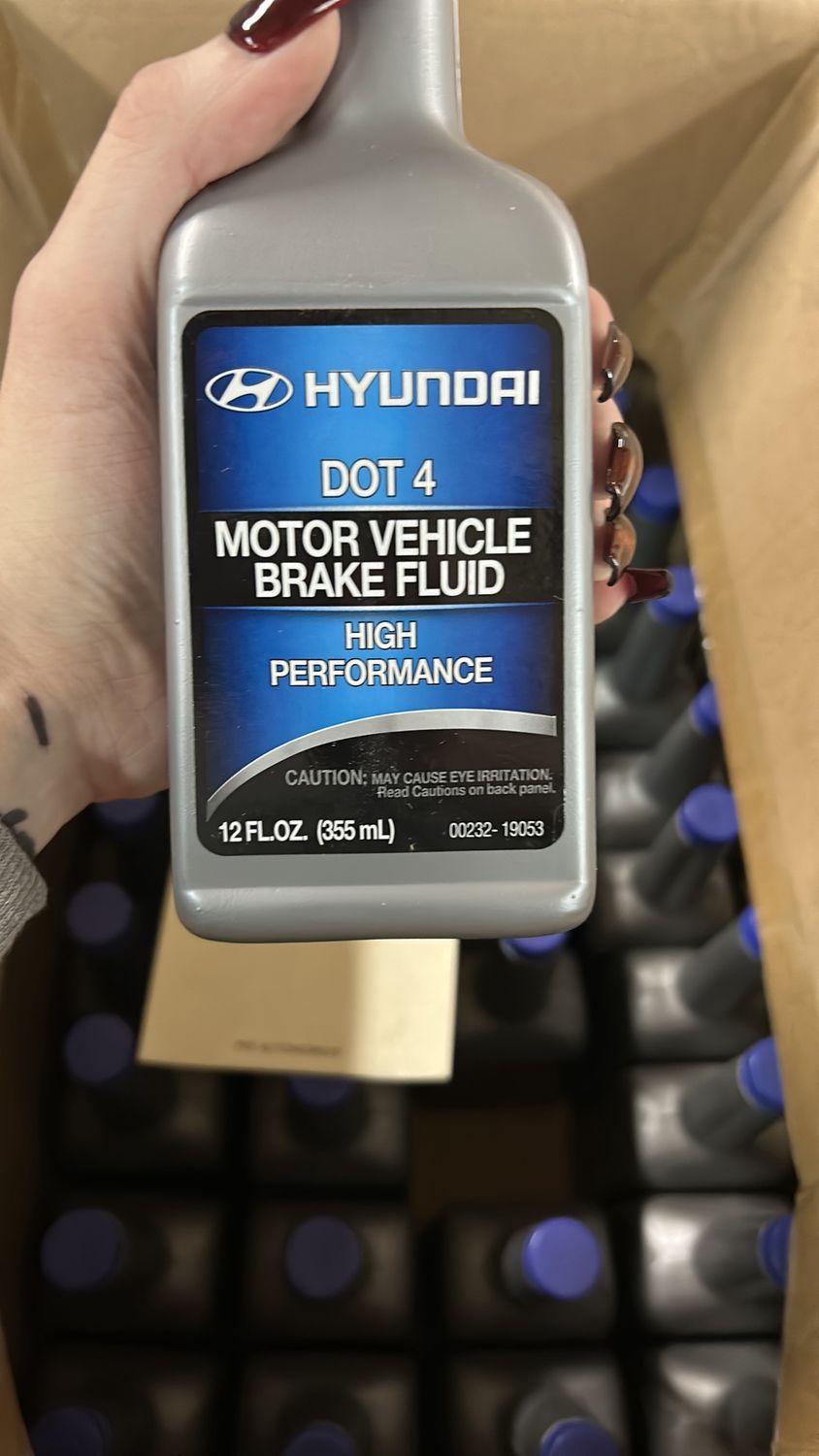 Hyundai motor vehicle brake fluid dot 4