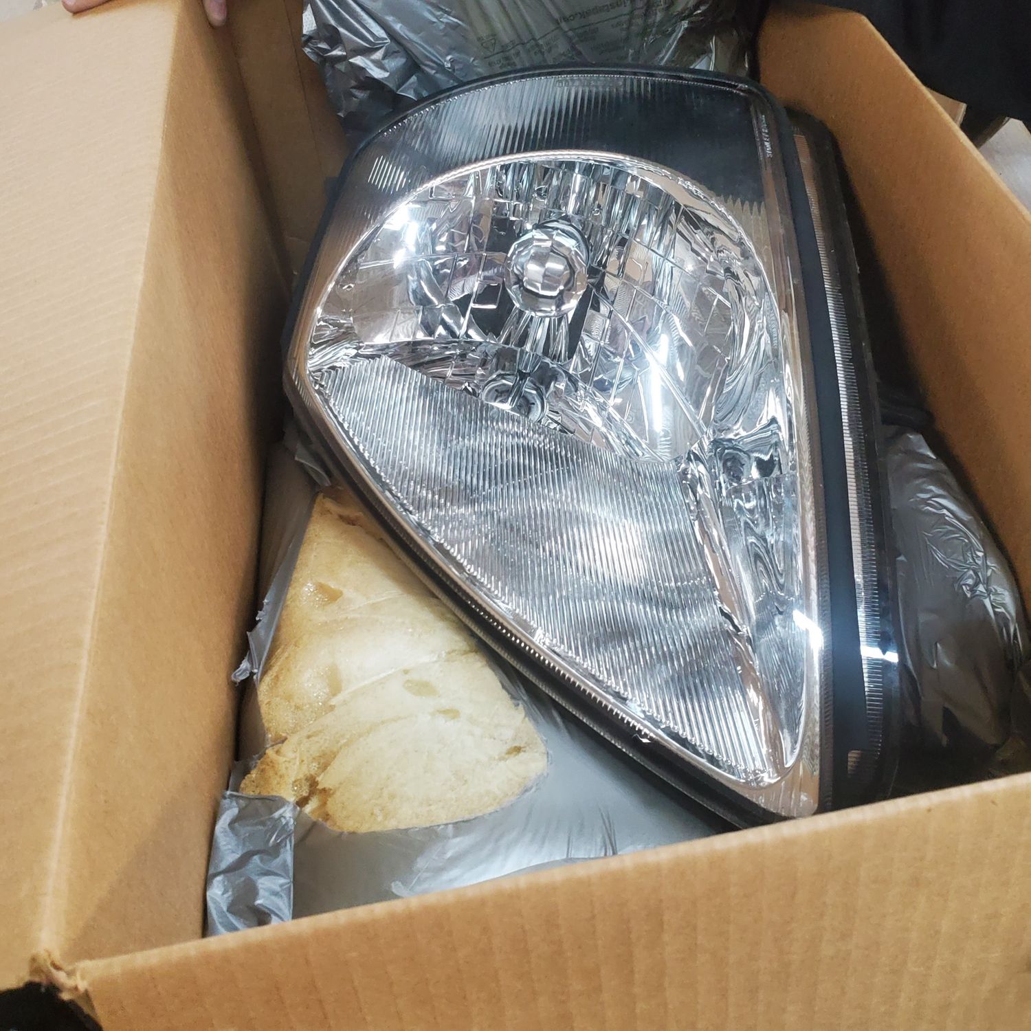 Right headlight