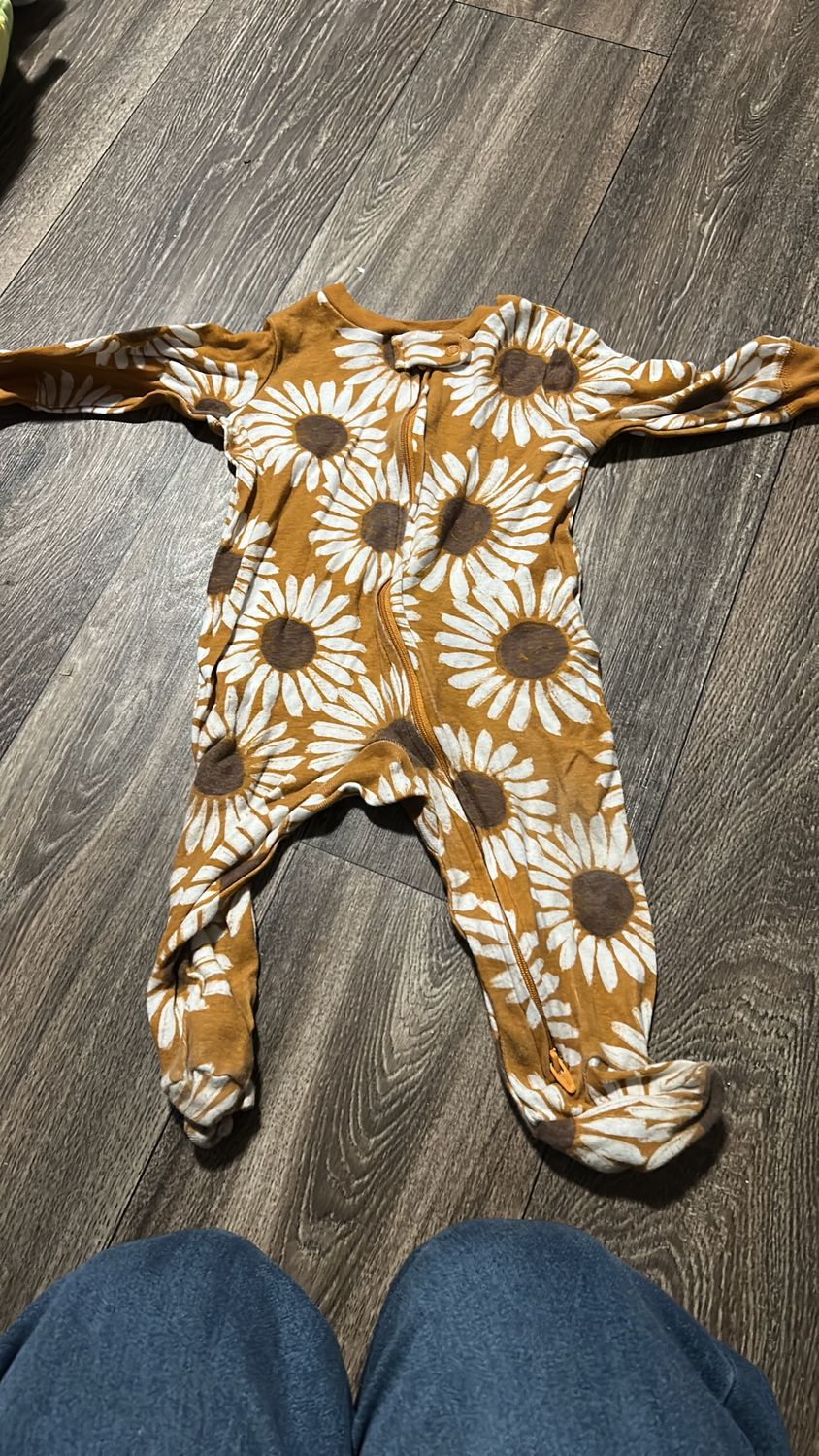 Baby size 6 month yellow with white sunflower footie