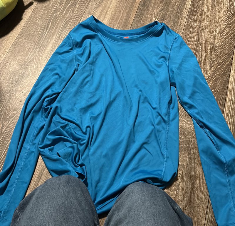 Women’s small blue long sleeve shirt