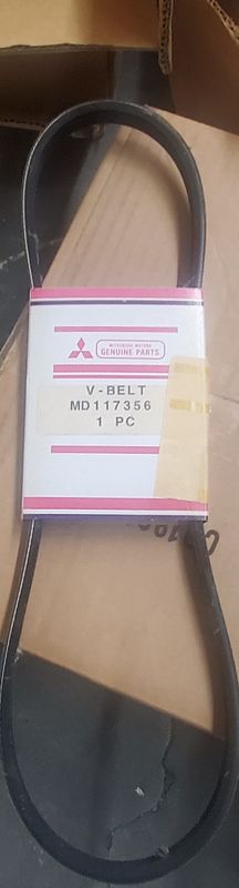 Fan belt md117356