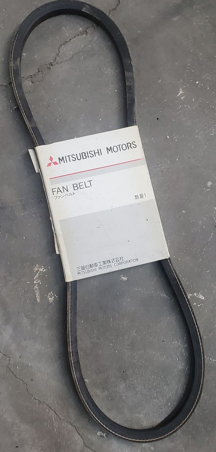Fan belt mr360150