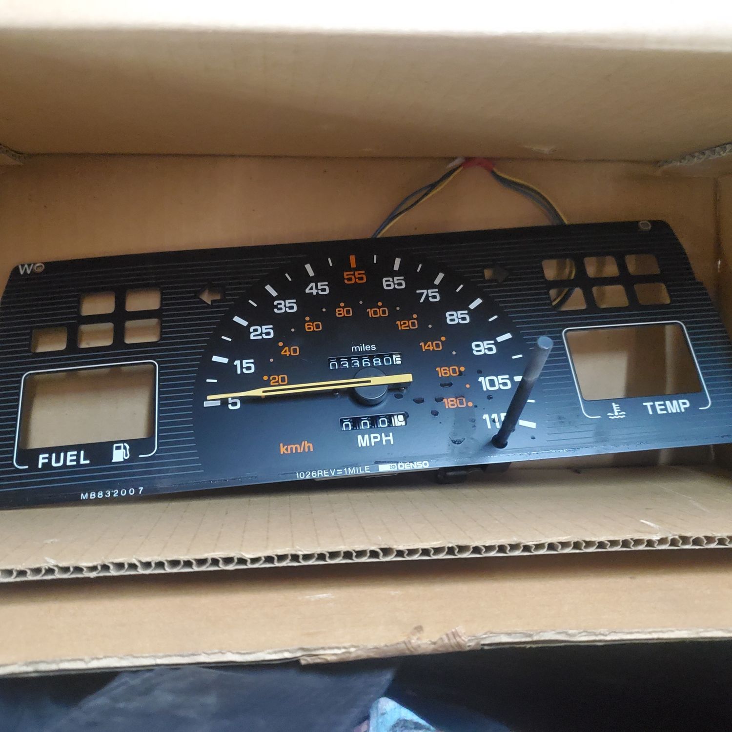 Speedometer mb832007