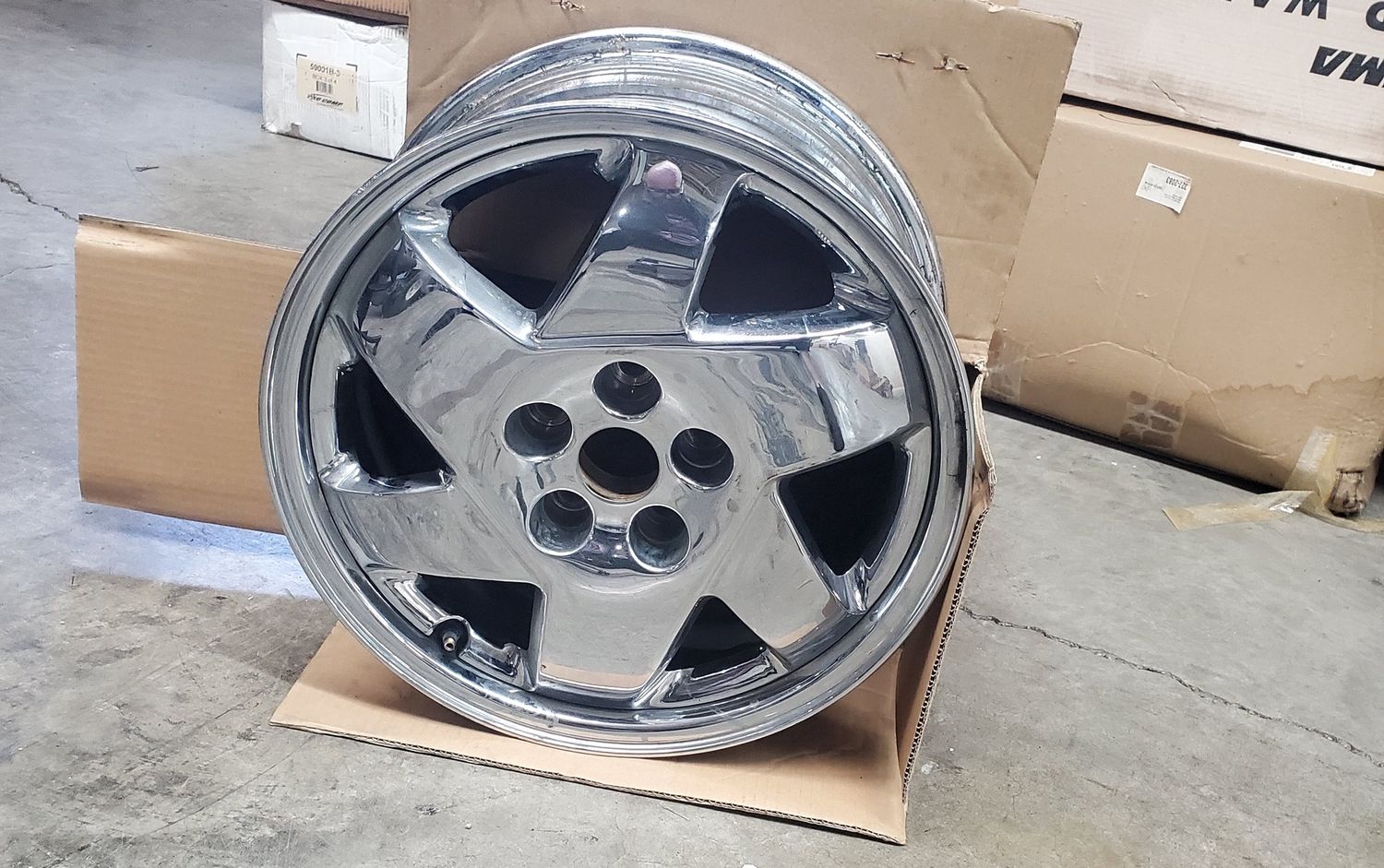 Wheel disc mr272160