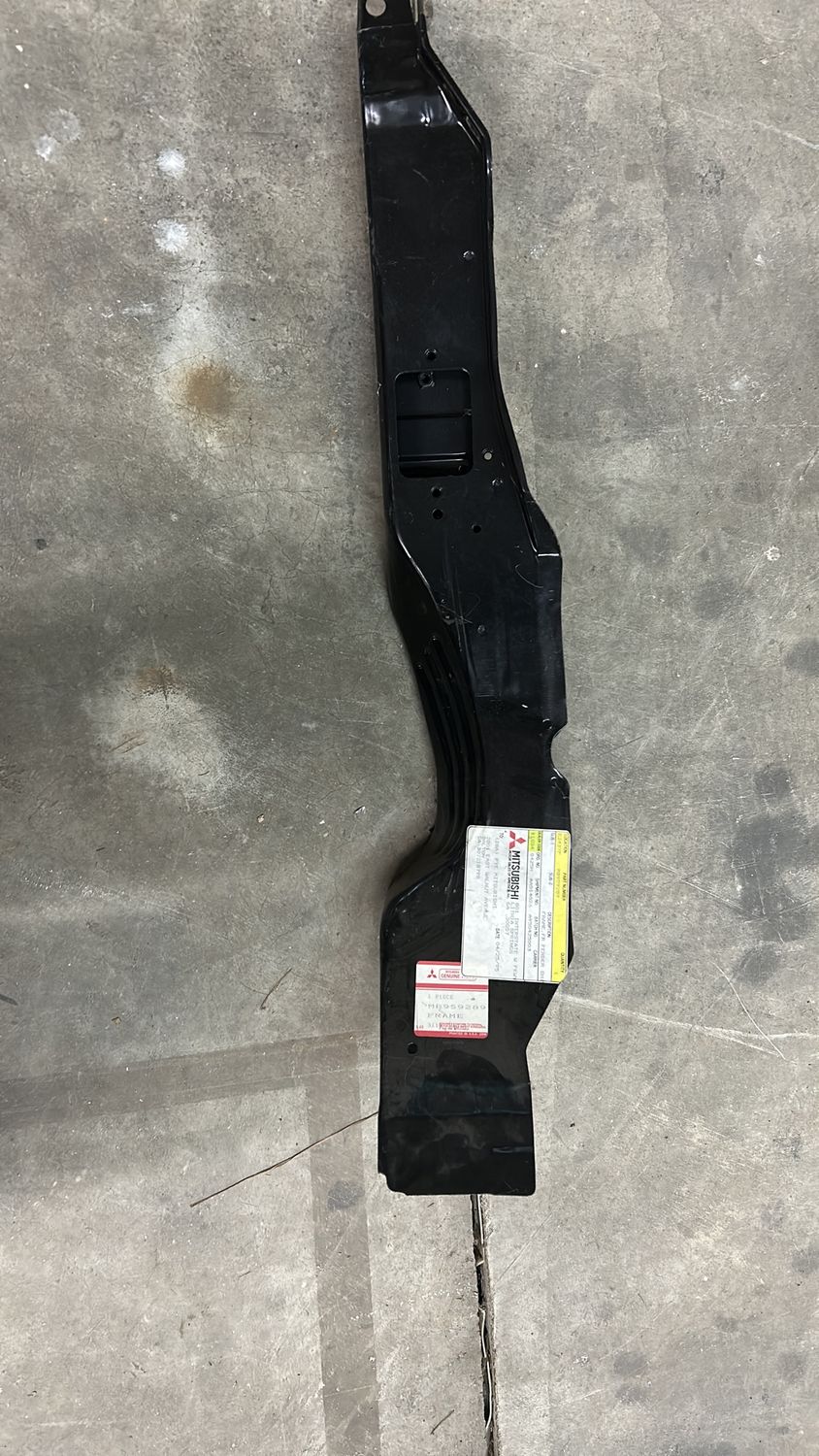 Mitsubishi FRAME, FR FENDER SHO MB574289