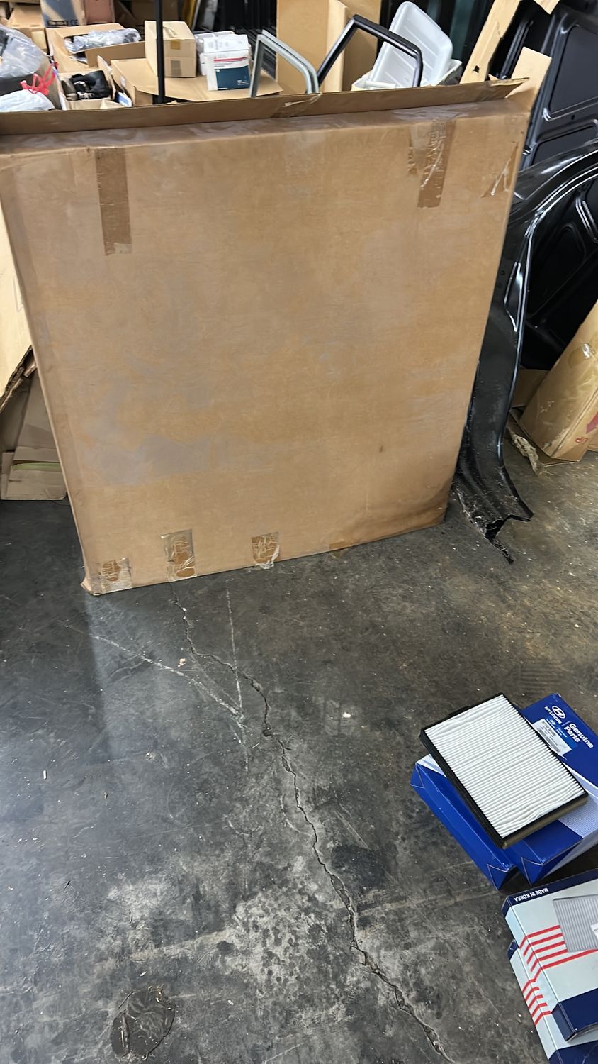 Mitsubishi HOUSING SUNROOF MR199783.