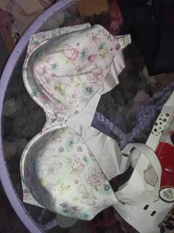 Floral bra size 40DD