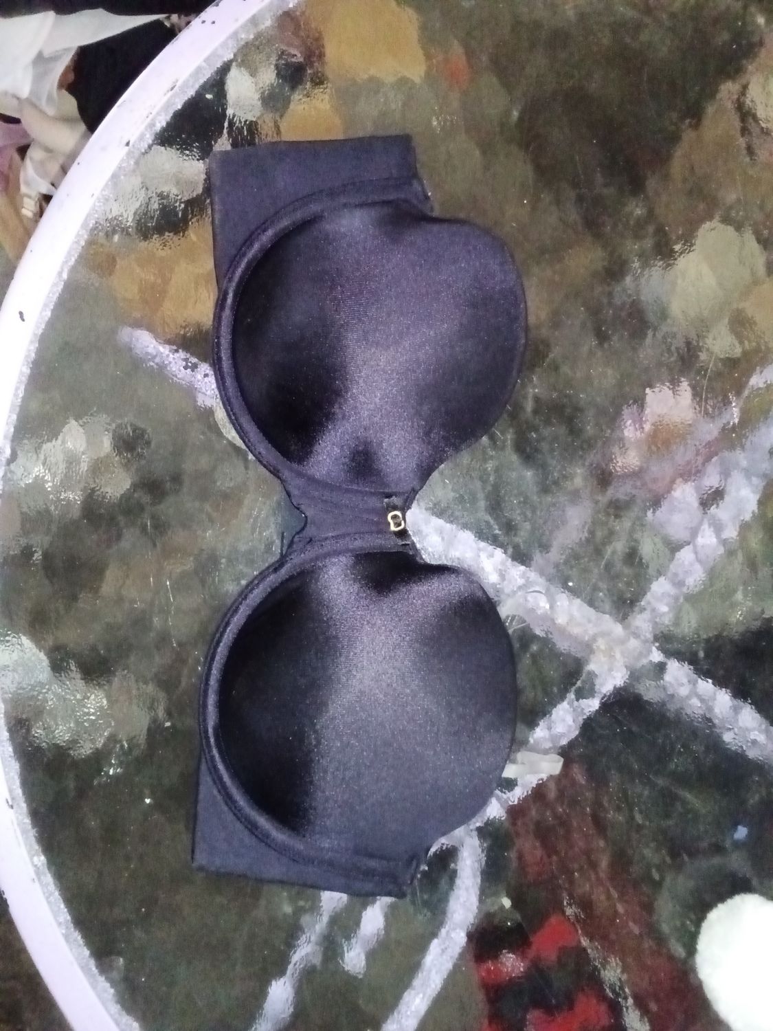 Black strapless bra size 36B