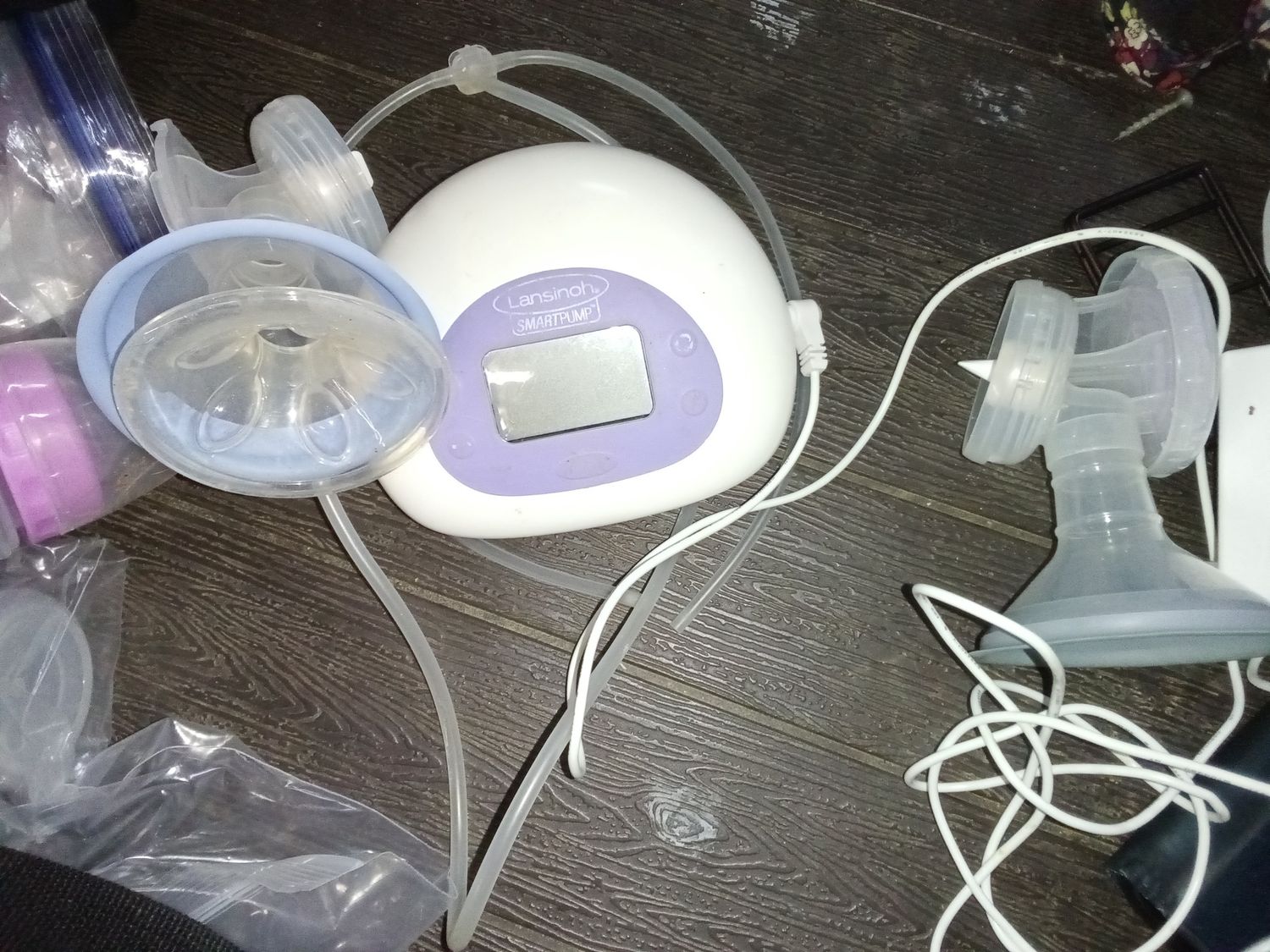 Lansinoh Breast pump (full kit)