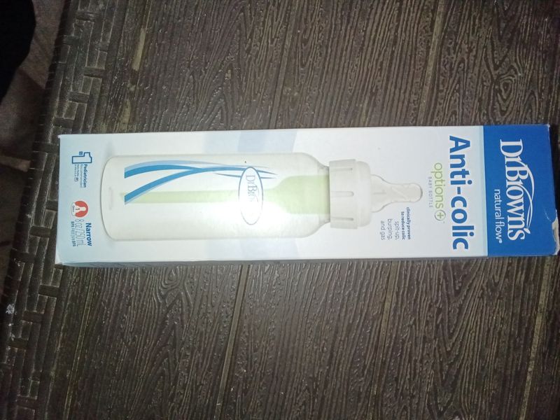 Dr Brown's anti-colic 8 oz baby bottle