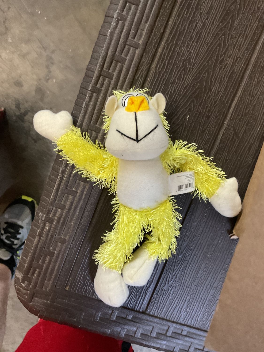 Yellow simian