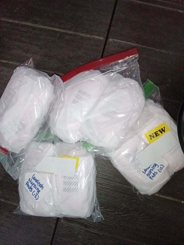 lansinoh breast pads