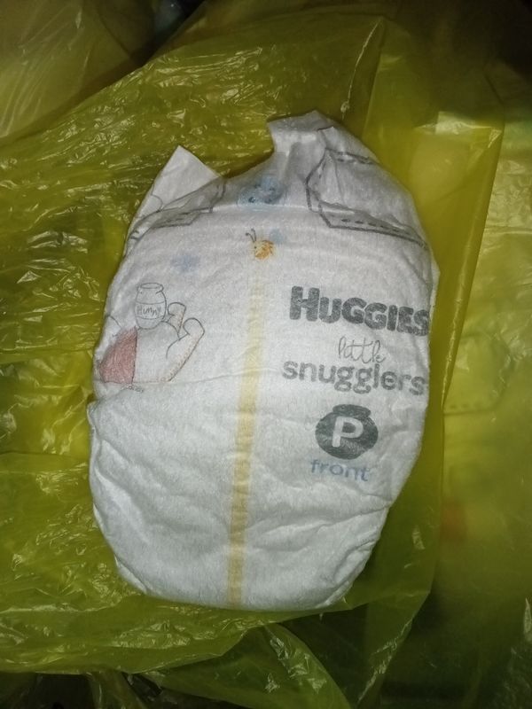 Huggies Little Snugglers preemie diaper