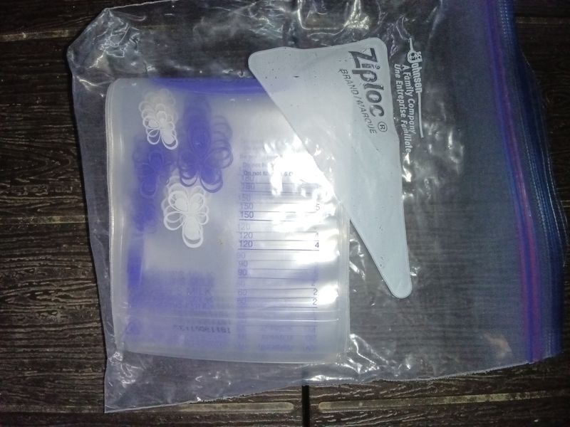 Lansinoh breastmilk storage bag