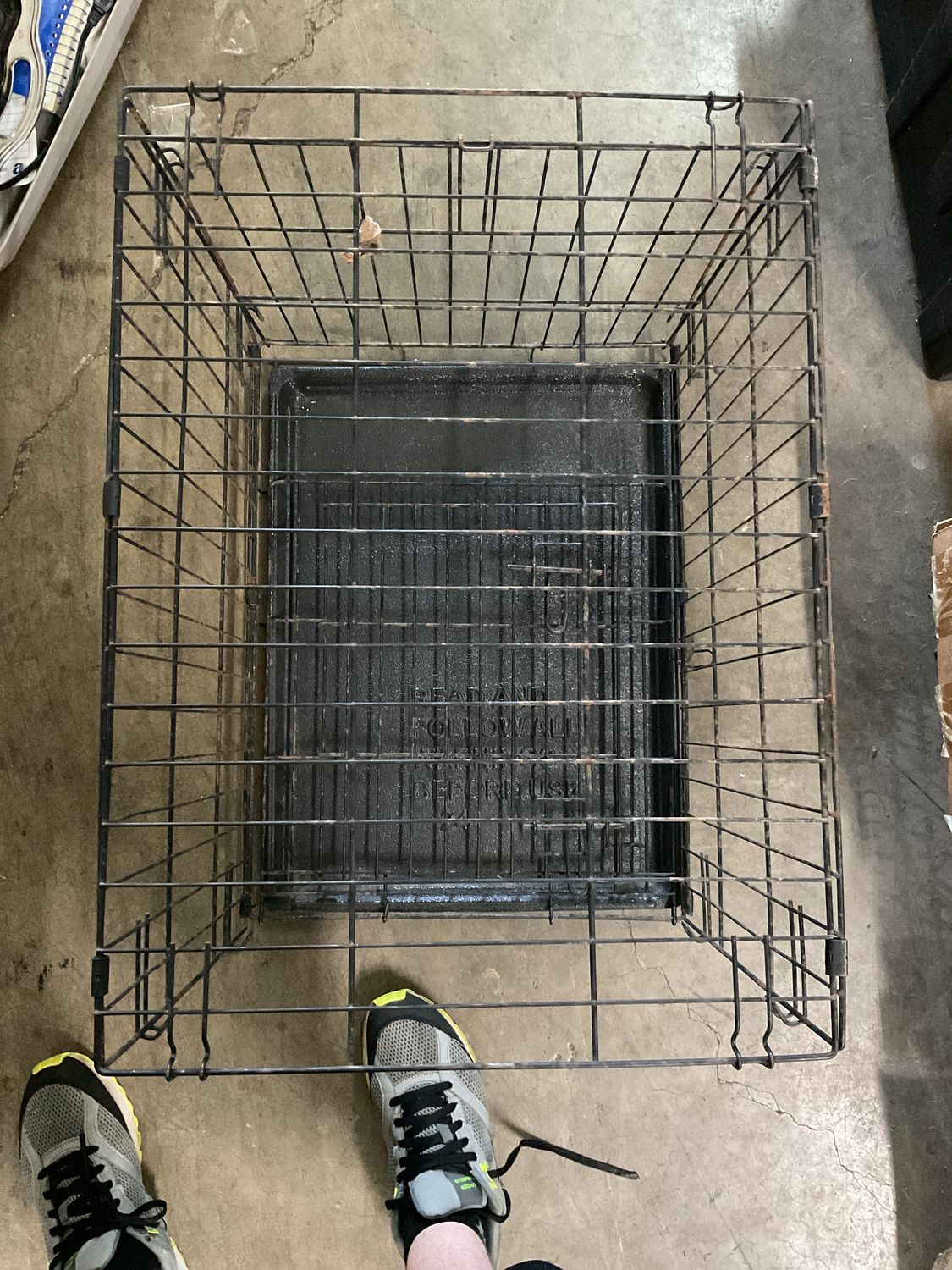 Pet cage 24 inch