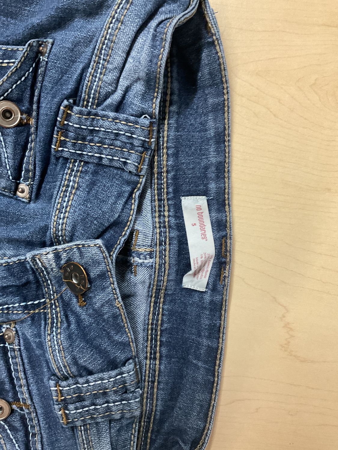 are No Boundaries (NoBo) women's/juniors size 5 low-to-mid rise bootcut denim jeans.