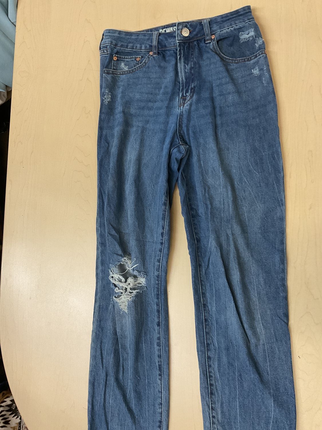 Rewash Brand High Rise "Vintage Reunion" denim jeans. Size 7