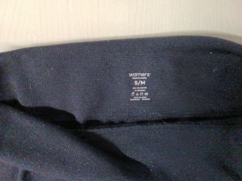 Black Warner's Blissful Benefits apparel item in size S/M featuring a soft stretch fabric blend. Size s/m