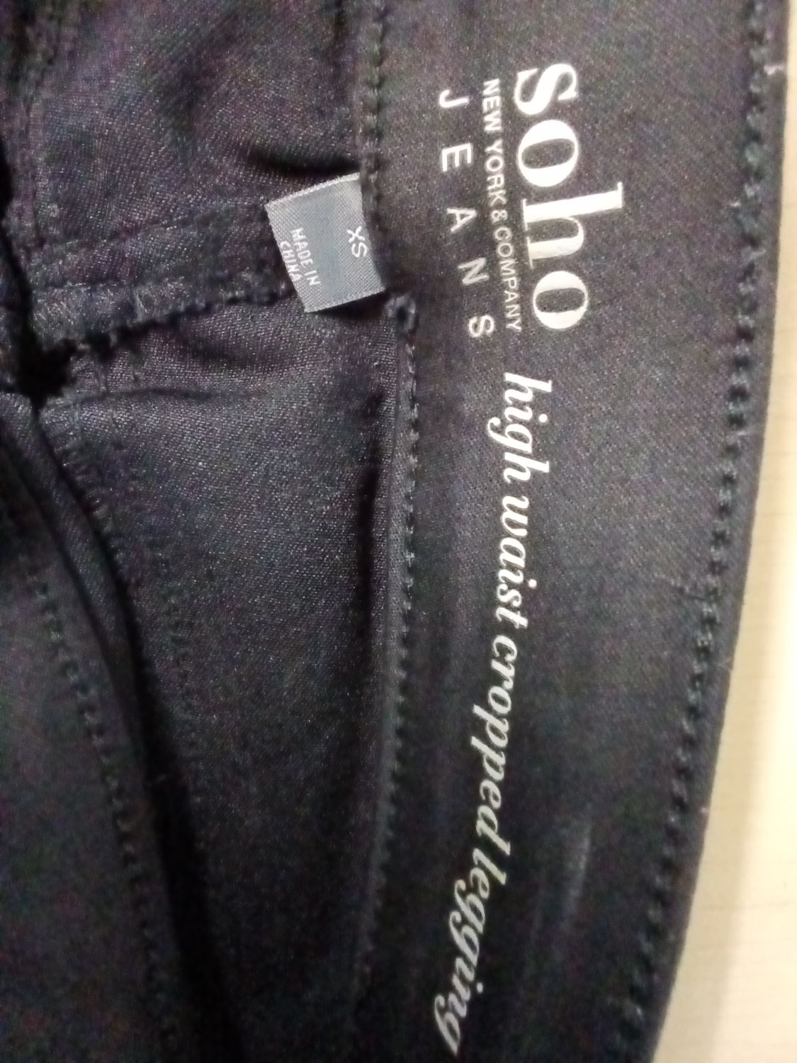 black Soho high-waist cropped leggings by New York &amp; Company size XS