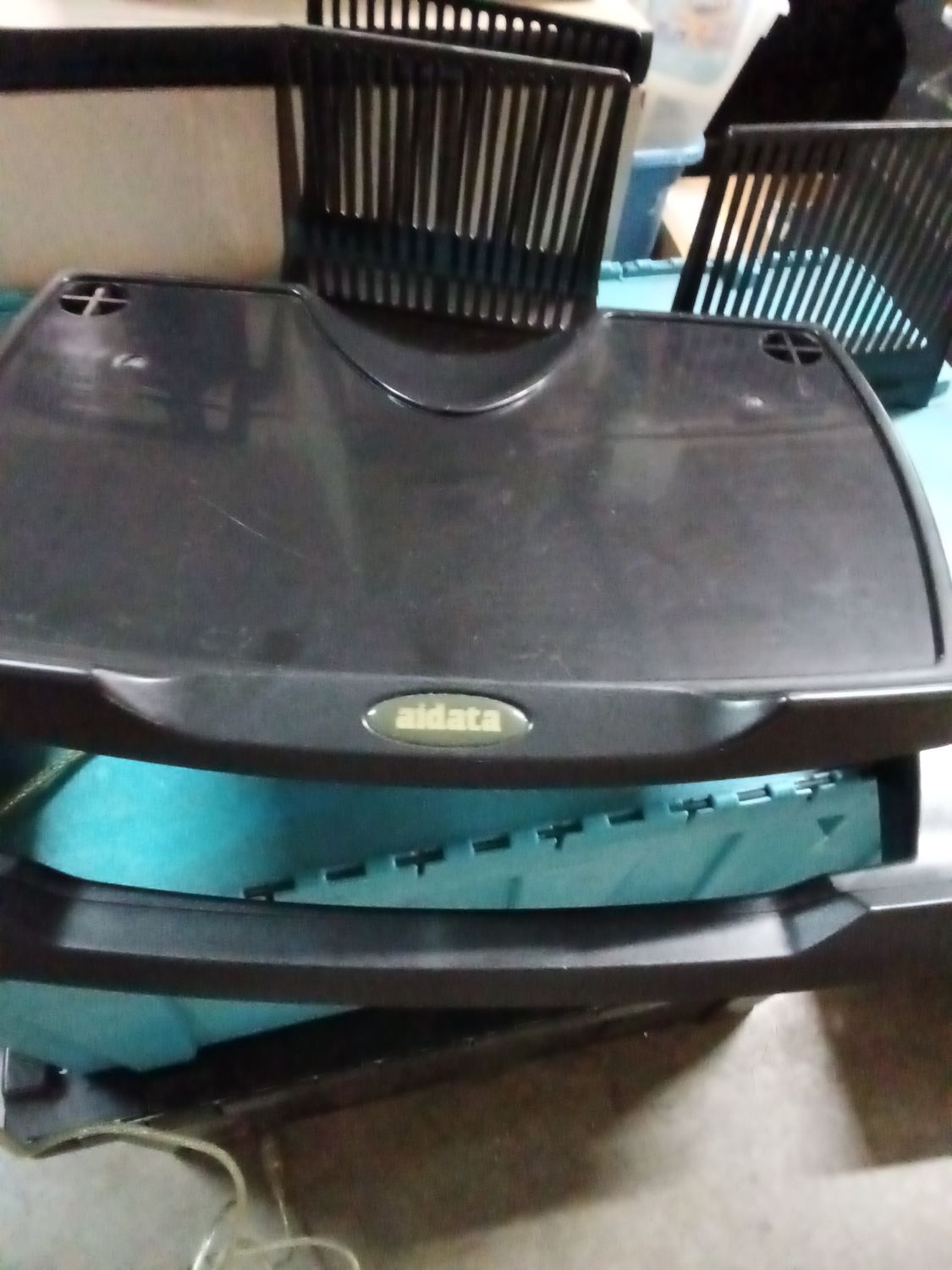 Aidata office stand
