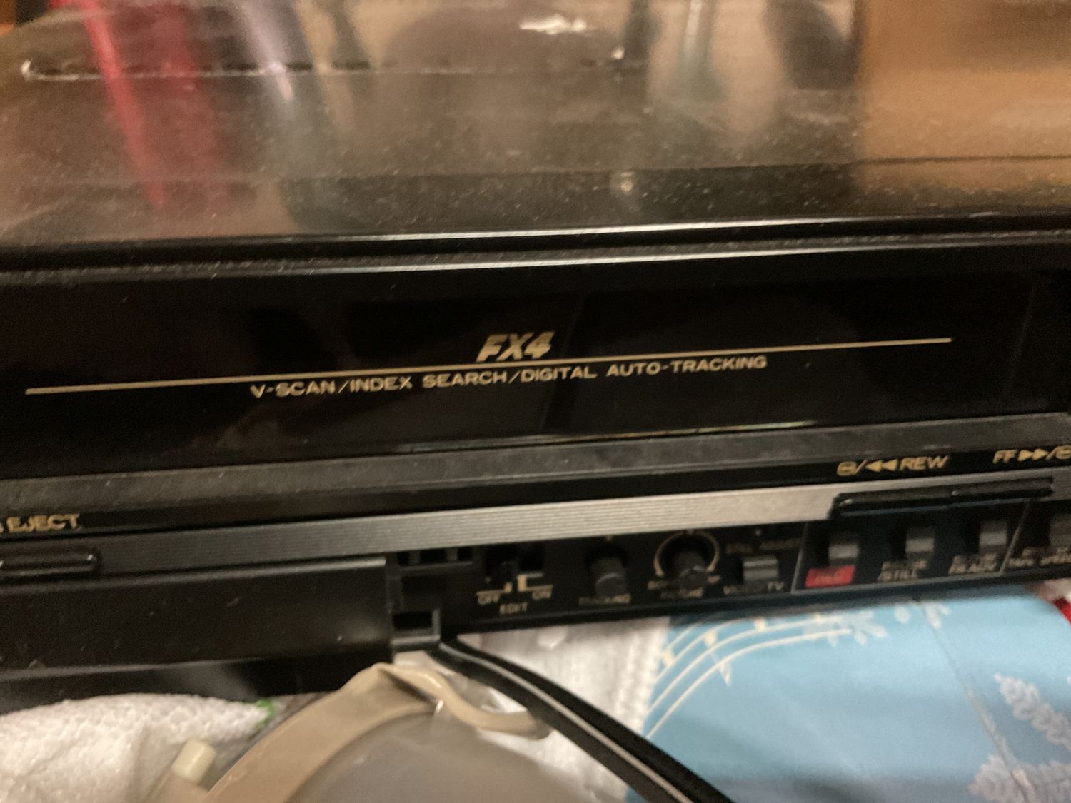 Emerson VCR3000 / VCR2000 HQ VHS Player (V-BEAN Index Search / Digital Auto Tracking)