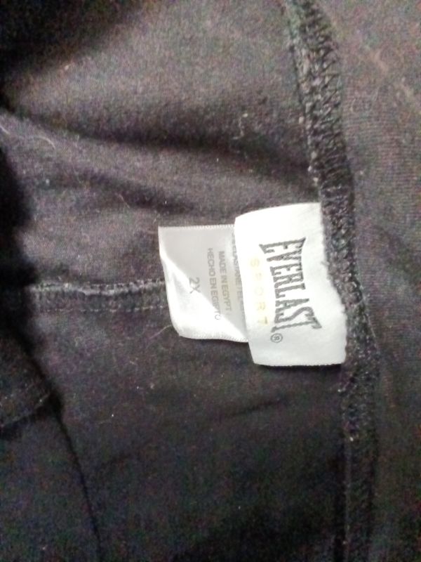 Everlast Sport black activewear tag indicating a women's size 2X
