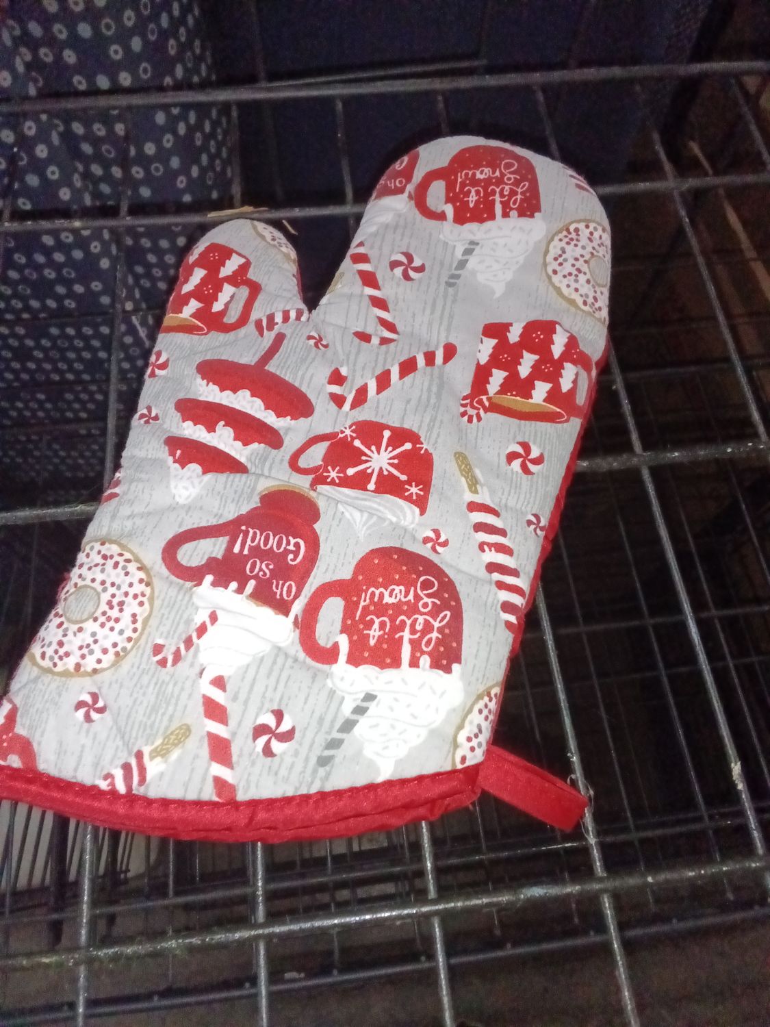 Holiday Cocoa and Treats Oven Mitt