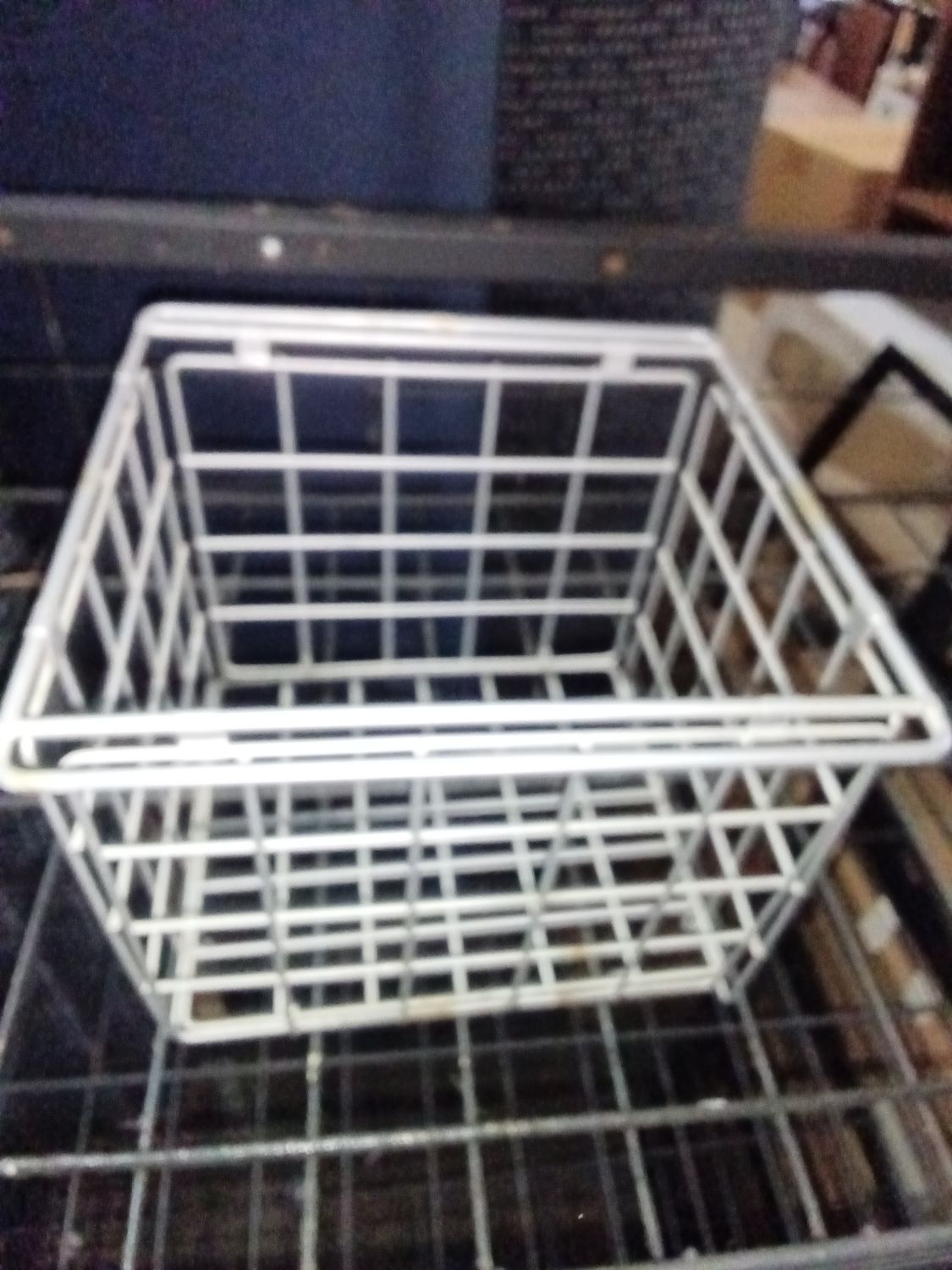 White Vinyl-Coated Wire Freezer Organizer Basket