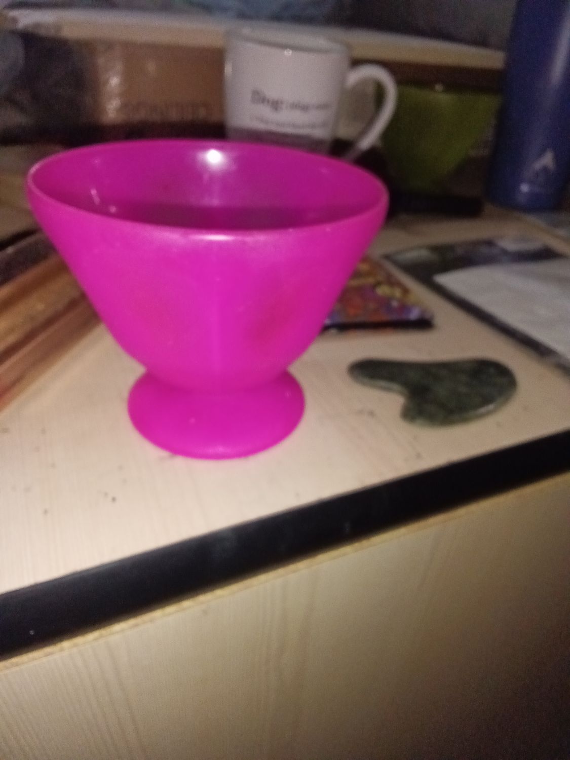 Bright Pink Footed Plastic Ice Cream / Dessert Sundae Bowl