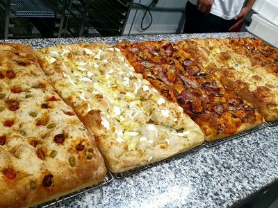 Focaccia façon pizza 🍕 (lot 3+1 offerte)