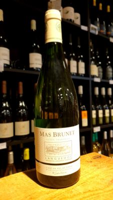 Vin blanc cuvée Tradition fût de chêne (Roussanne, Vermentino, Viognier). Bio. AOP Languedoc. 75cL.