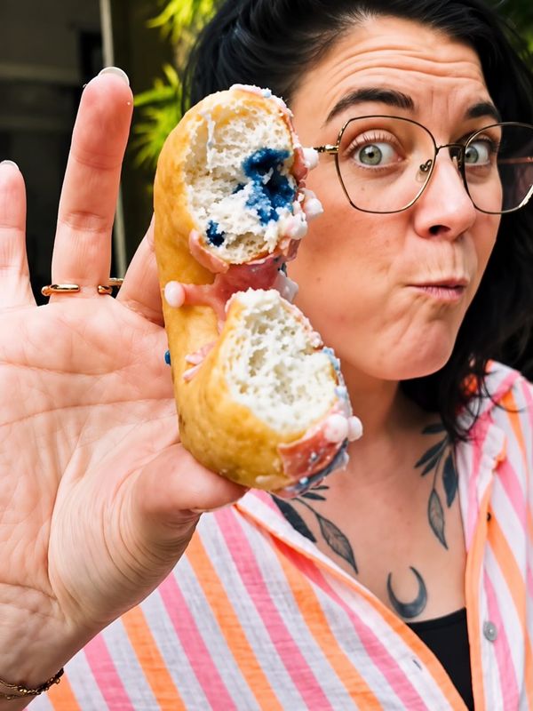 Gender reveal donuts gevuld met blauw / roze
