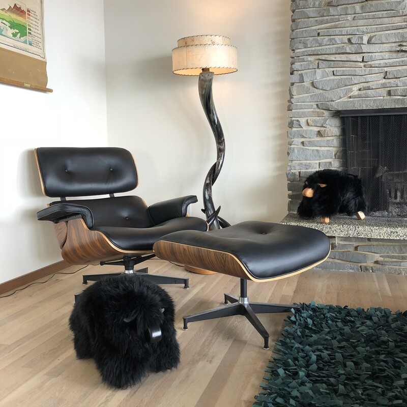 classic sheepPAL - black with black wood