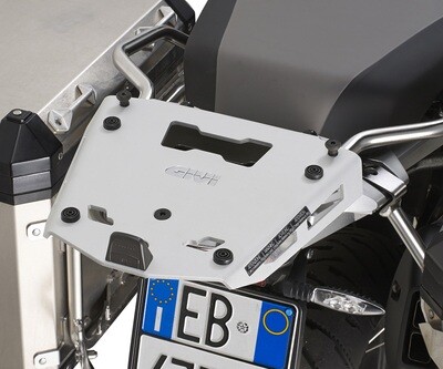 SRA5112 - Piastra in Alluminio Givi SRA5112 per BMW R 1200 GS 14-18 Adventure, R 1250 GS Adventure, specifica per bauletto Monokey SRA5112 - Piastra in Alluminio Givi SRA5112 per BMW R 1200 GS 14-18 Adventure, R 1250 GS Adventure, specifica per bauletto Monokey
