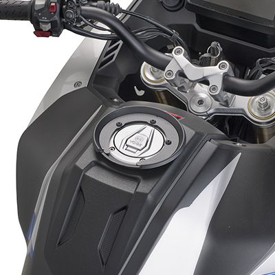 BF79 - Flangia Borsa Serbatoio Givi Tanklock BF79 per VOGE