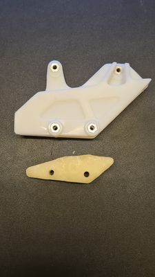 CRUNA UFO con pattino per SUZUKI RM 125/250 anni 1992-2000