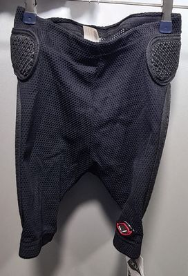 UFO Pantaloncino Protettivo MOTOCROSS SOFT con Protezioni Laterali colore Nero