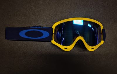 Mascherina CROSS OAKLEY O-FRAME MX YELLOW - Lente Blue Iridium